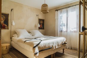 2 Schlafzimmer, Bügeleisen/Bügelbrett, Internetzugang, Bettwäsche