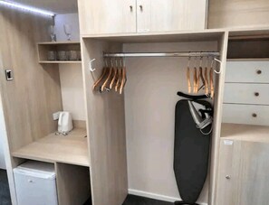 Studio, 1 Katil Kelamin (Double), City View | Seterika/papan seterika