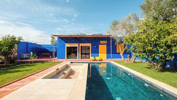 Comfort villa | Zwembad | Een buitenzwembad