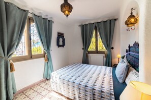 WiFi, bed sheets - Dar Domingo Stylish Villa (Chefchaouen)