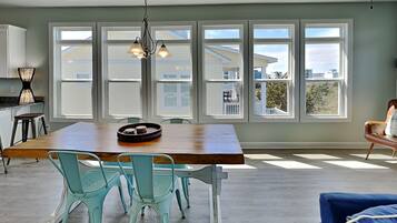 Studio (4 Bedrooms) | Property amenity