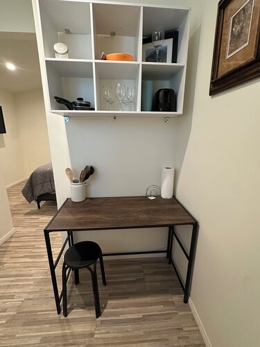 Cozy 1-bedroom guest house studio in marvelous Lancaster