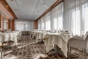Banquet hall - Les Sources Des Alpes (Leukerbad)