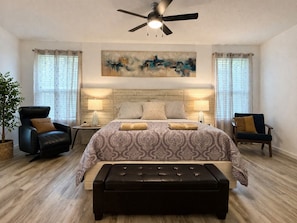 5 bedrooms, iron/ironing board, WiFi, bed sheets