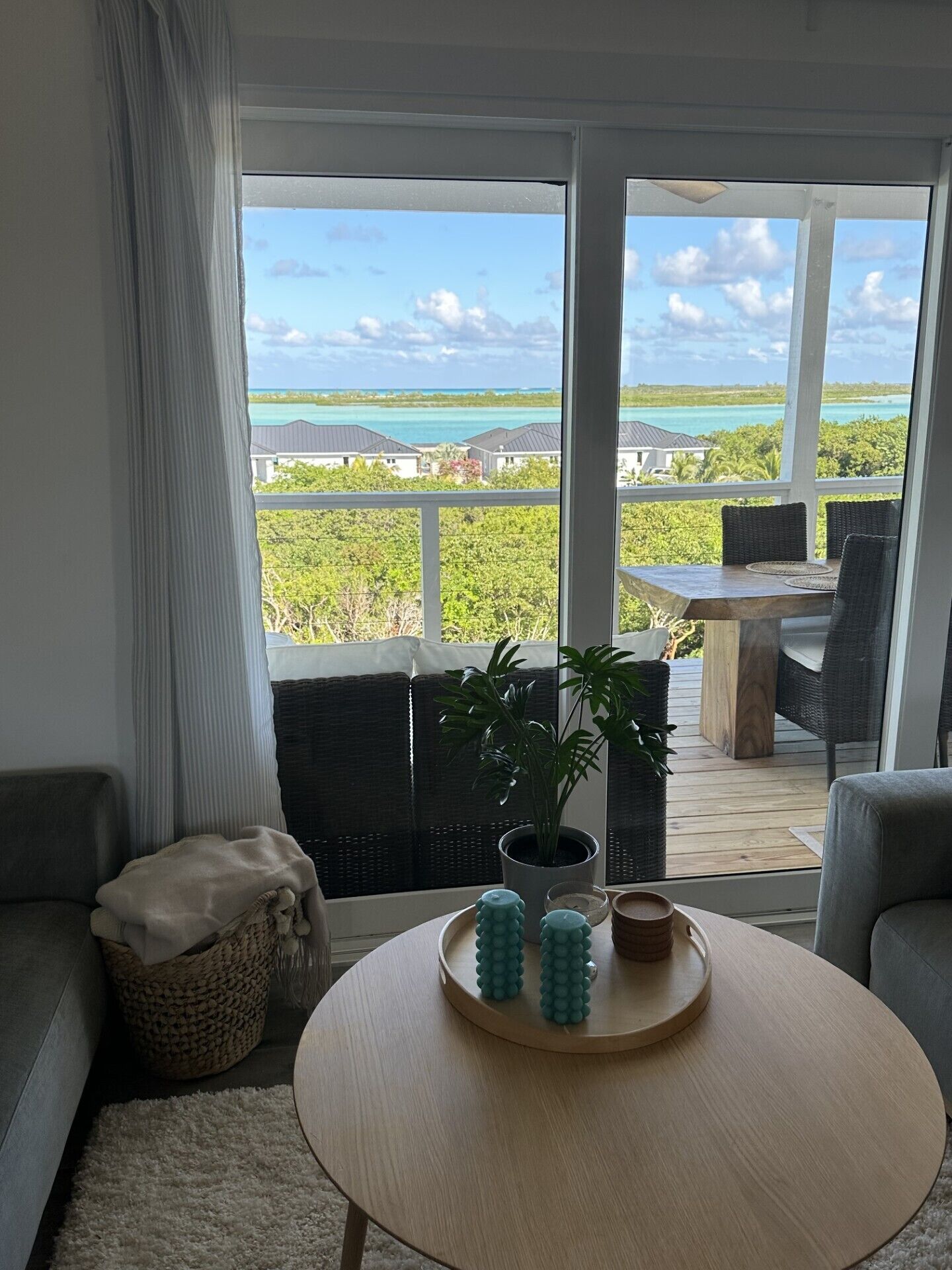 リビング エリア