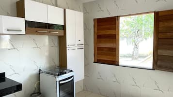 Classic House, Patio, Garden View | Private kitchen