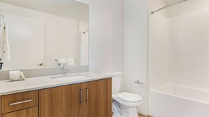 Interior - Ancora by Avantstay Multi-room Reservation Walkable Little Italy Luxury Resort Pool + Sky Deck (San Diego)
