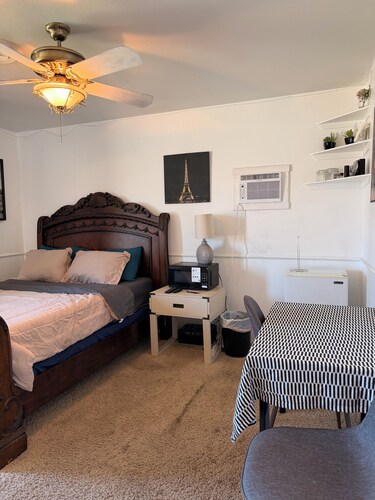 2-bedroom studio in lovely Lancaster for your stay