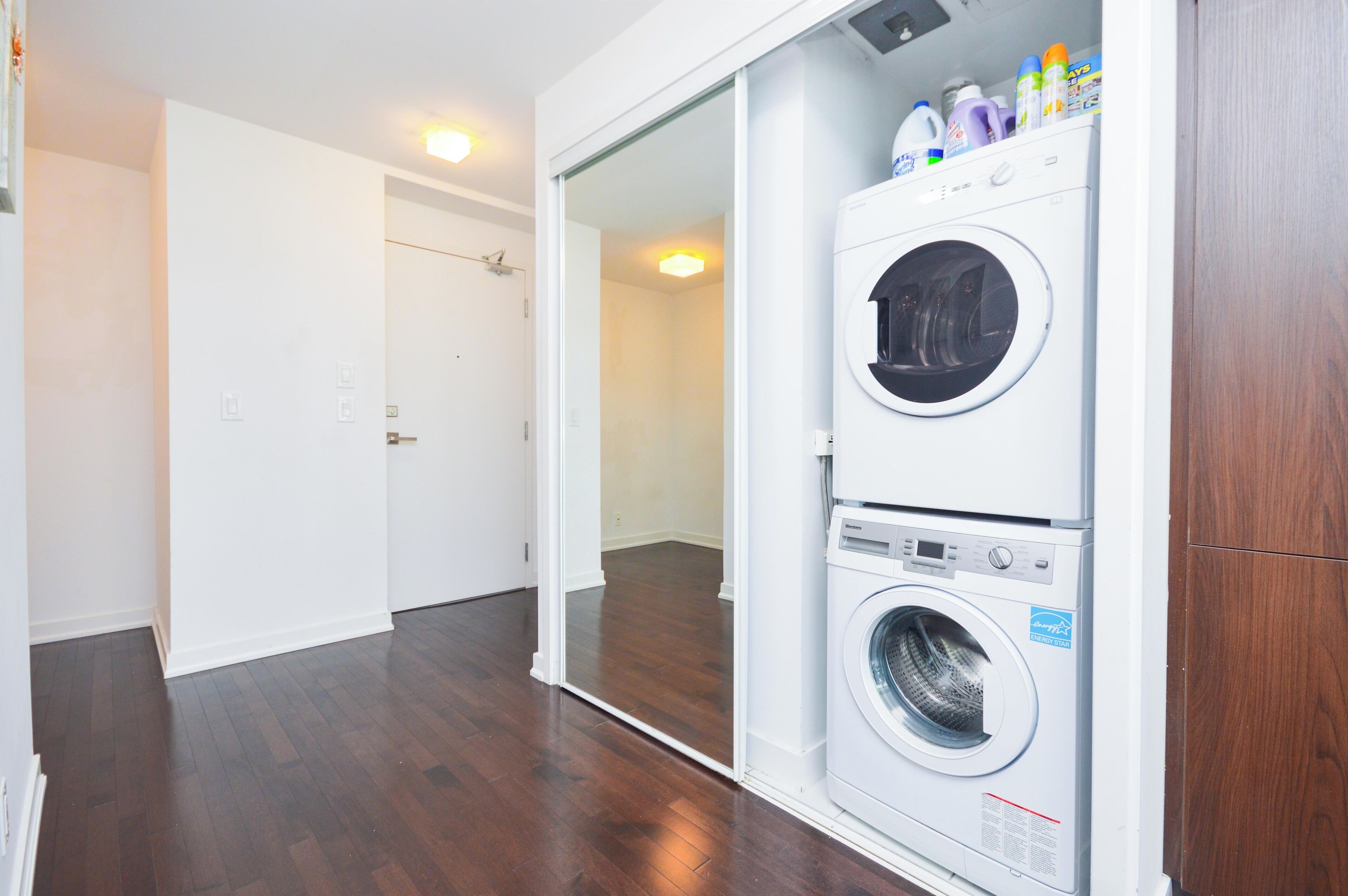 City Condo | Bathroom