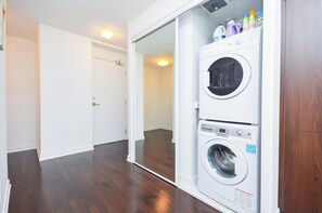 City Condo | Bathroom