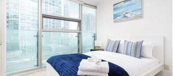 Plush Hotel