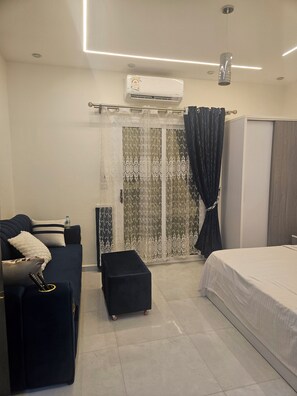 1 Schlafzimmer, Bügeleisen/Bügelbrett