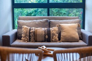 TV - Tulum Paradise: Spacious 2BR Condo in Aldea Zama (Tulum)