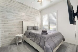 4 habitaciones, escritorio, tabla de planchar con plancha y wifi gratis 