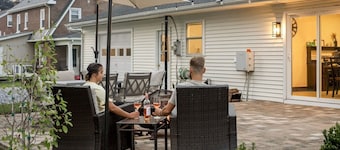 Cozy Family Getaway: Amish Farmland|Patio|Fire Pit|Central Lancaster County