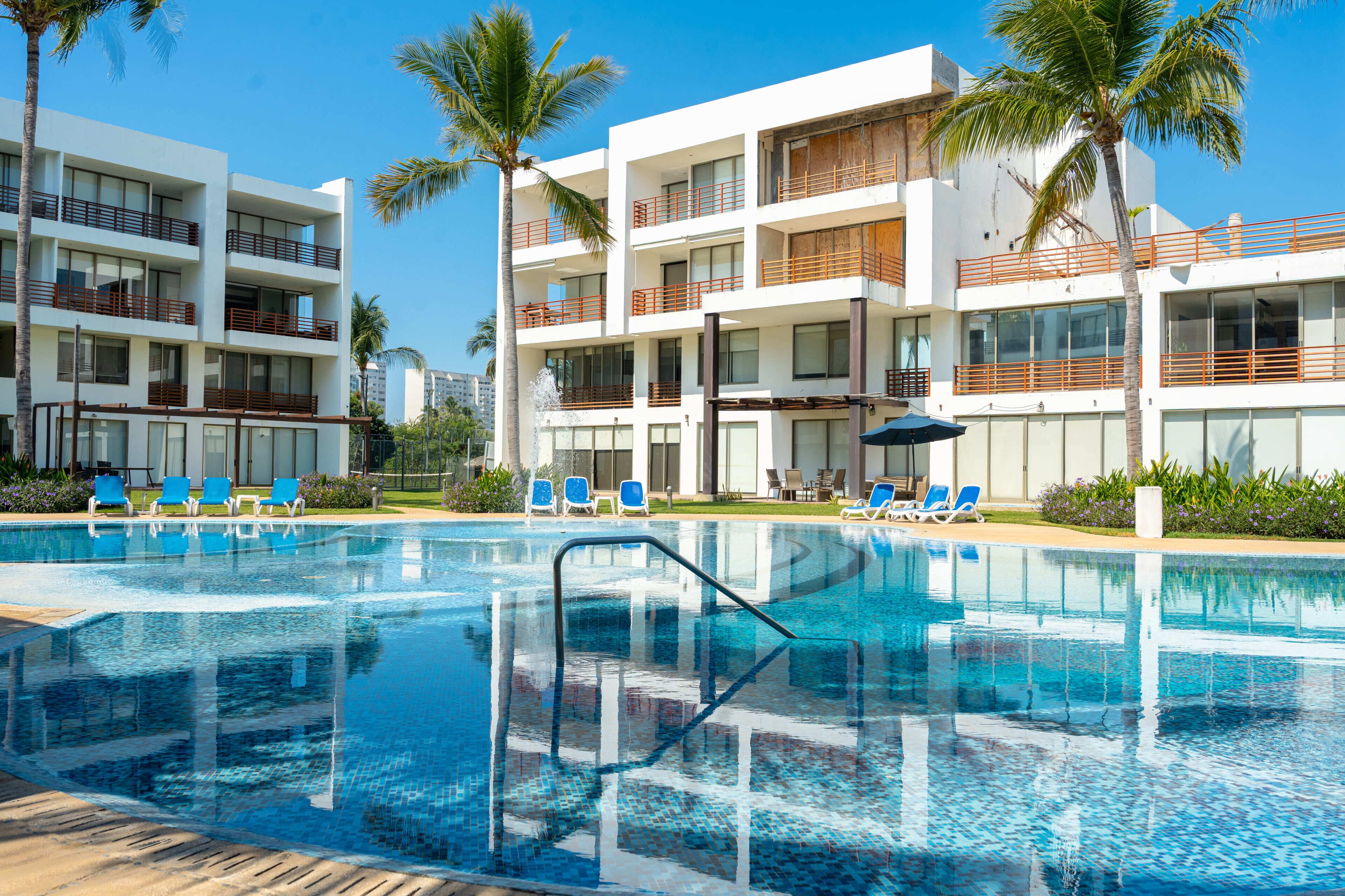Luxury Apartment, Pool View | Pool