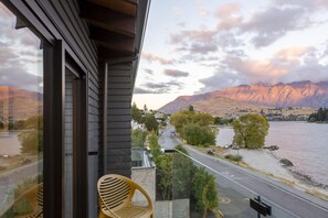 Property grounds - The Art House | Queenstown lakefront & central location (Queenstown)
