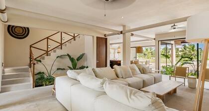 Luxury 4 Bedroom Beach Casa