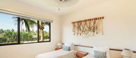 WiFi (free), bed sheets