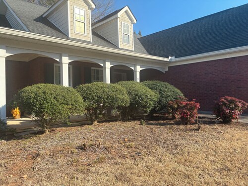 Gorgeous 4-bedroom house with AC in charming Stockbridge