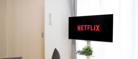 Classic House, 1 Bedroom | Television
