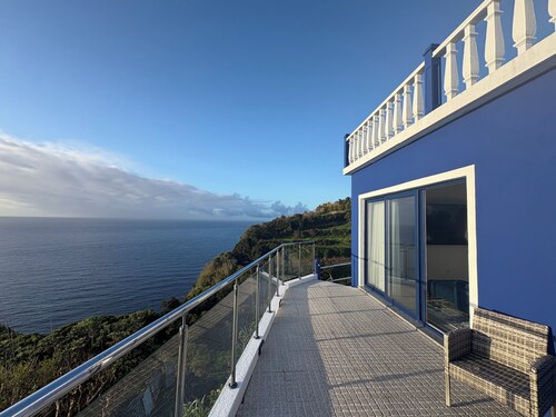 Private Ocean-View Home · 2BR · Sleep HAIbeat · Santa Cruz das Flores, Azores