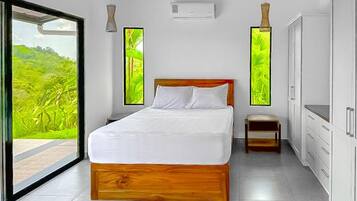 Ferienhaus, 3 Schlafzimmer, eigener Pool, Meerblick