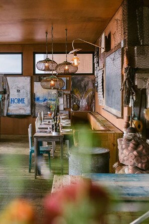 Dining - Noah Surf House (Torres Vedras)