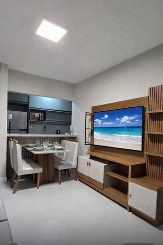 Cozy 1-bedroom building in lovely Salvador with AC and balcony.