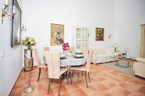 Dining - Stunning Villa with Breathtaking Ocean View (Mogán)