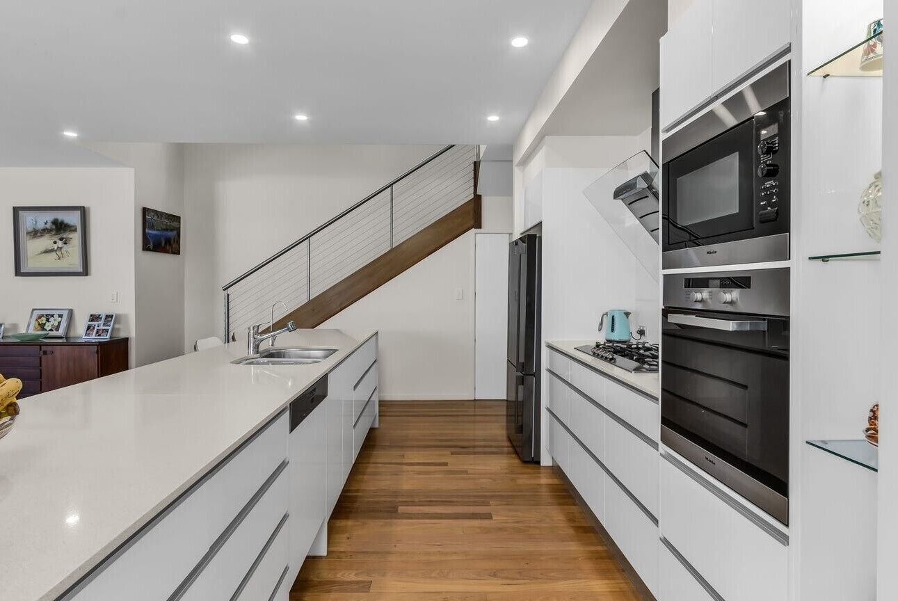 Stadtwohnung, 4 Schlafzimmer, eigener Pool, Poolblick | Eigene Küche