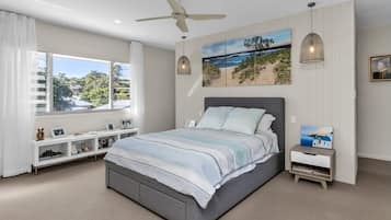 Casa geminada, 4 quartos, piscina particular, vista para a piscina