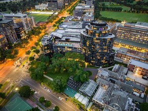 Exterior - Parkside Perfection Near The CBD! 2 Bedrooms | 1 Bathroom | Free Parking (Melbourne)