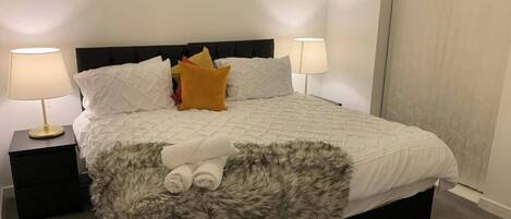 WiFi, bed sheets