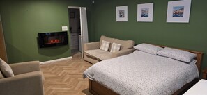 Room - Modern Cardiff Studio near Central & Castle (Cardiff)