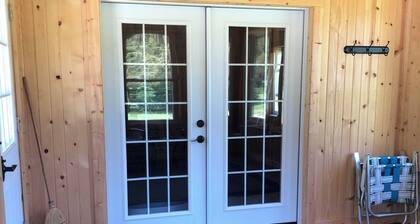 Secluded 2-bedroom cabin in Fredericktown