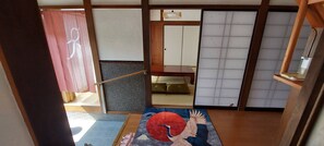 Interior - Suzume no oyado (Shima)