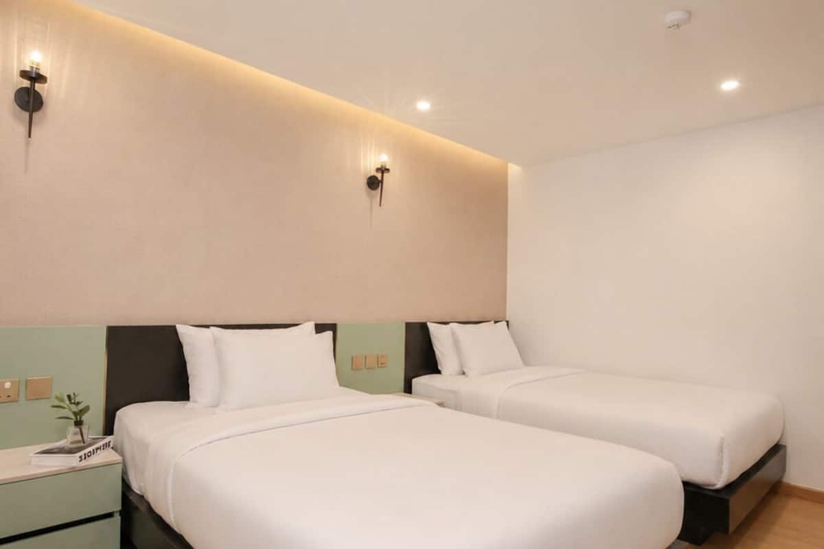 Superior Twin Room | Free WiFi, bed sheets