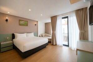 Deluxe Double Room, Balcony | Free WiFi, bed sheets - Y Hotel Ly Hong Thanh (Ninh Kieu)