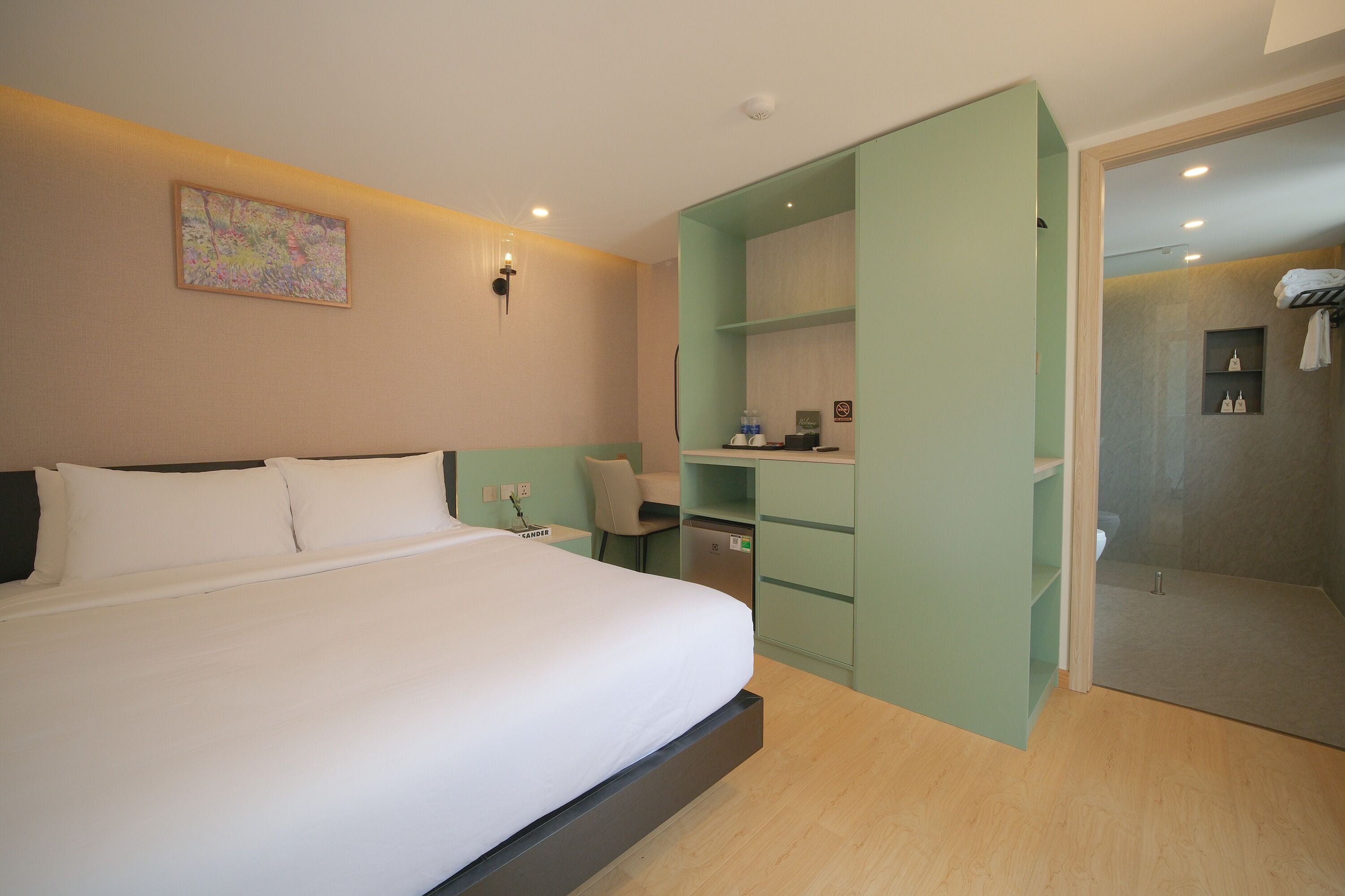 Double Room, Balcony