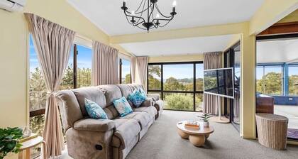 Bay Cottage Sleeps 14 with Panoramic water views