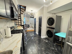 Interior - Prime Location Great Entire Stylish Townhouse (Washington)