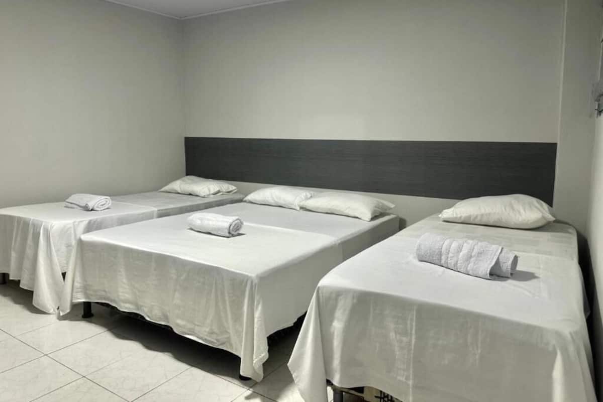 Phòng 3 phong cách cổ điển, quang cảnh thành phố