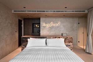 Superior Double Room, Balcony, Sea View (1102) | Free minibar, free WiFi - Daybreak (New Taipei City)
