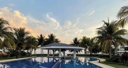 Ocean front Paradise - The Pier