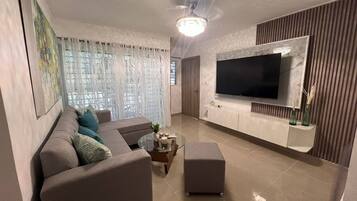 Apartamento, 3 quartos, acessível, varanda | Sala de estar