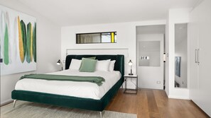 Room - Albertine House - beautiful single-fronted weatherboard Victorian home i (Albert Park)