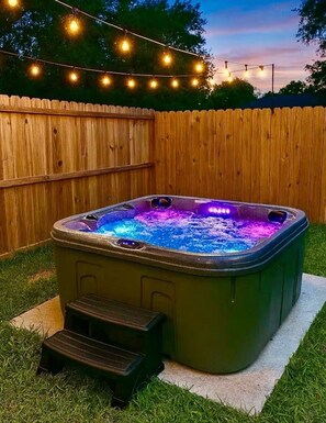 Bañera de hidromasaje exterior