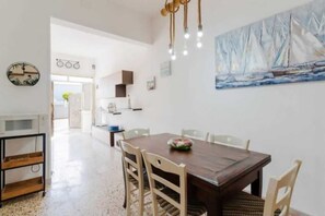 Dining - Barbara Villa with Sea View Terrace (Porto Cesareo)