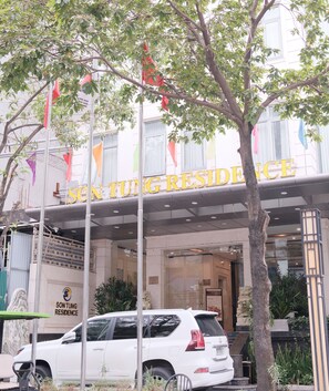 Exterior - Son Tung Hotel (Cau Giay)